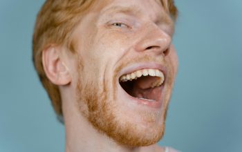 are teeth naturally yellow